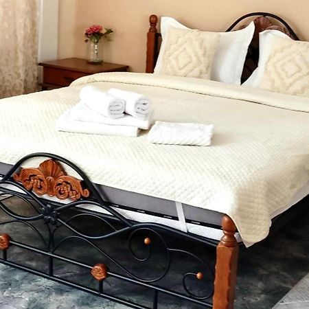 Like Home Apartments&Rooms Almaty Luaran gambar