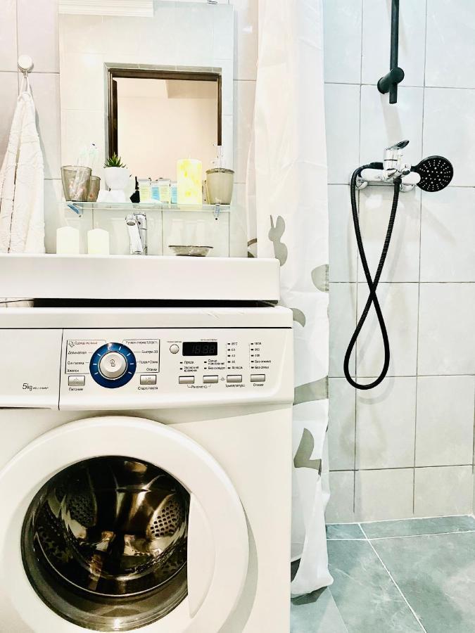 Like Home Apartments&Rooms Almaty Luaran gambar