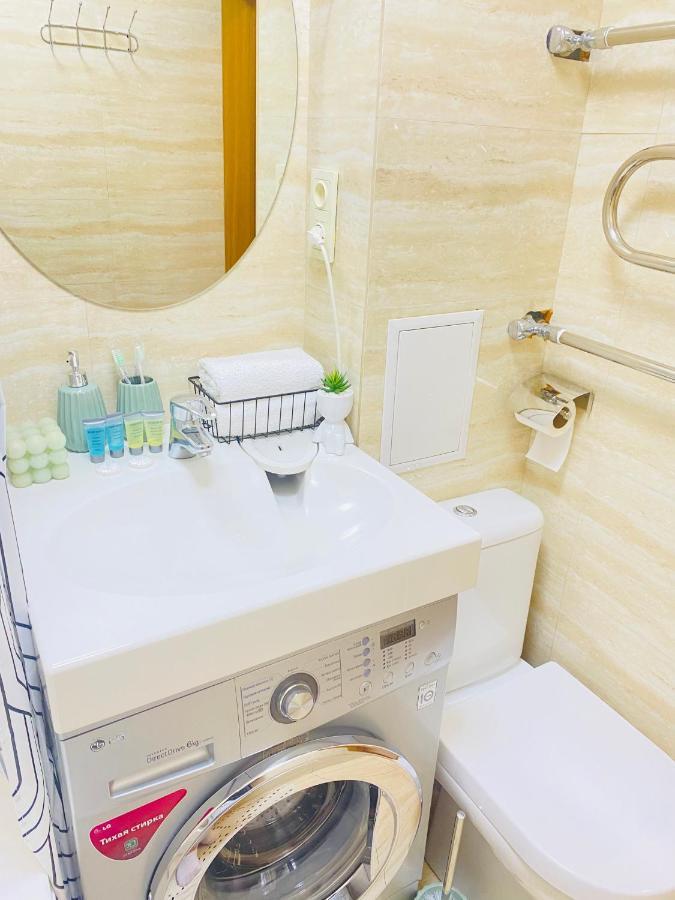 Like Home Apartments&Rooms Almaty Luaran gambar