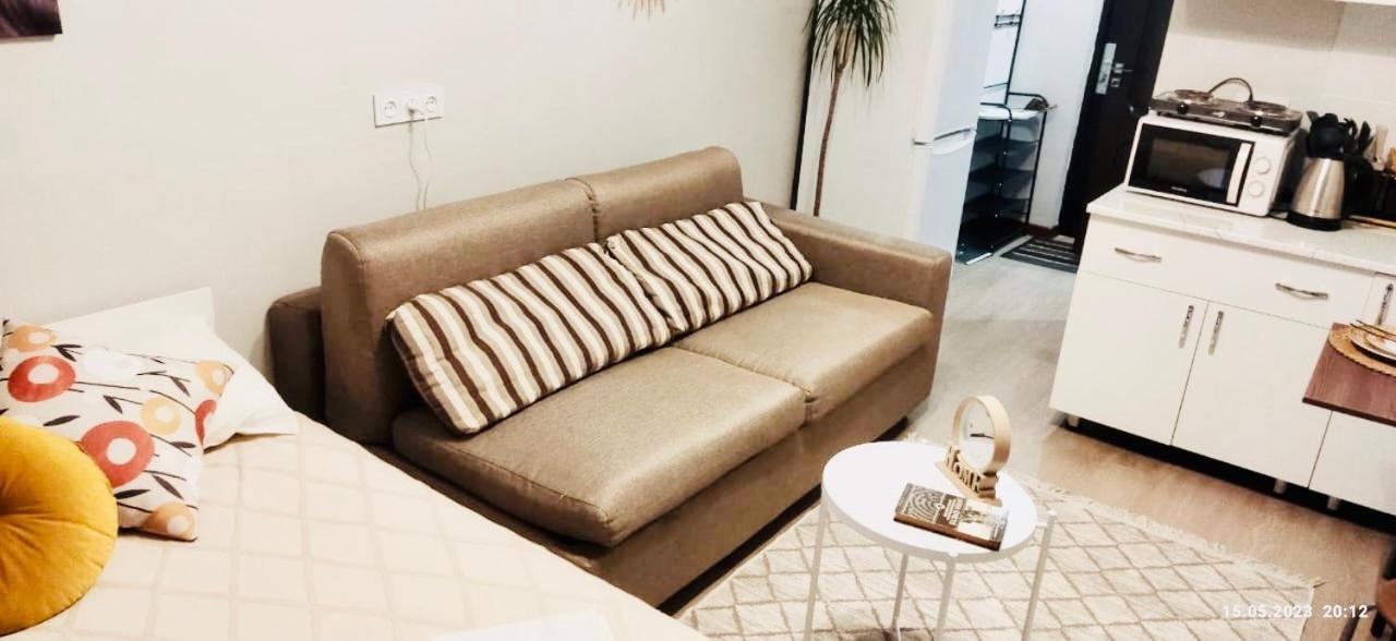 Like Home Apartments&Rooms Almaty Luaran gambar