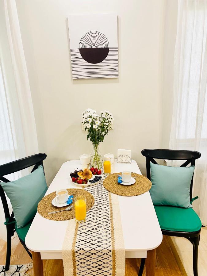Like Home Apartments&Rooms Almaty Luaran gambar