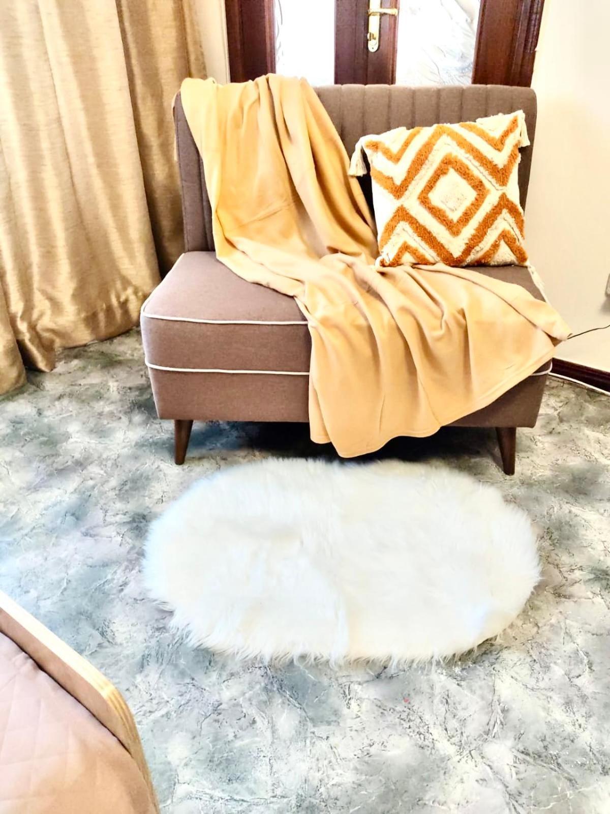 Like Home Apartments&Rooms Almaty Luaran gambar